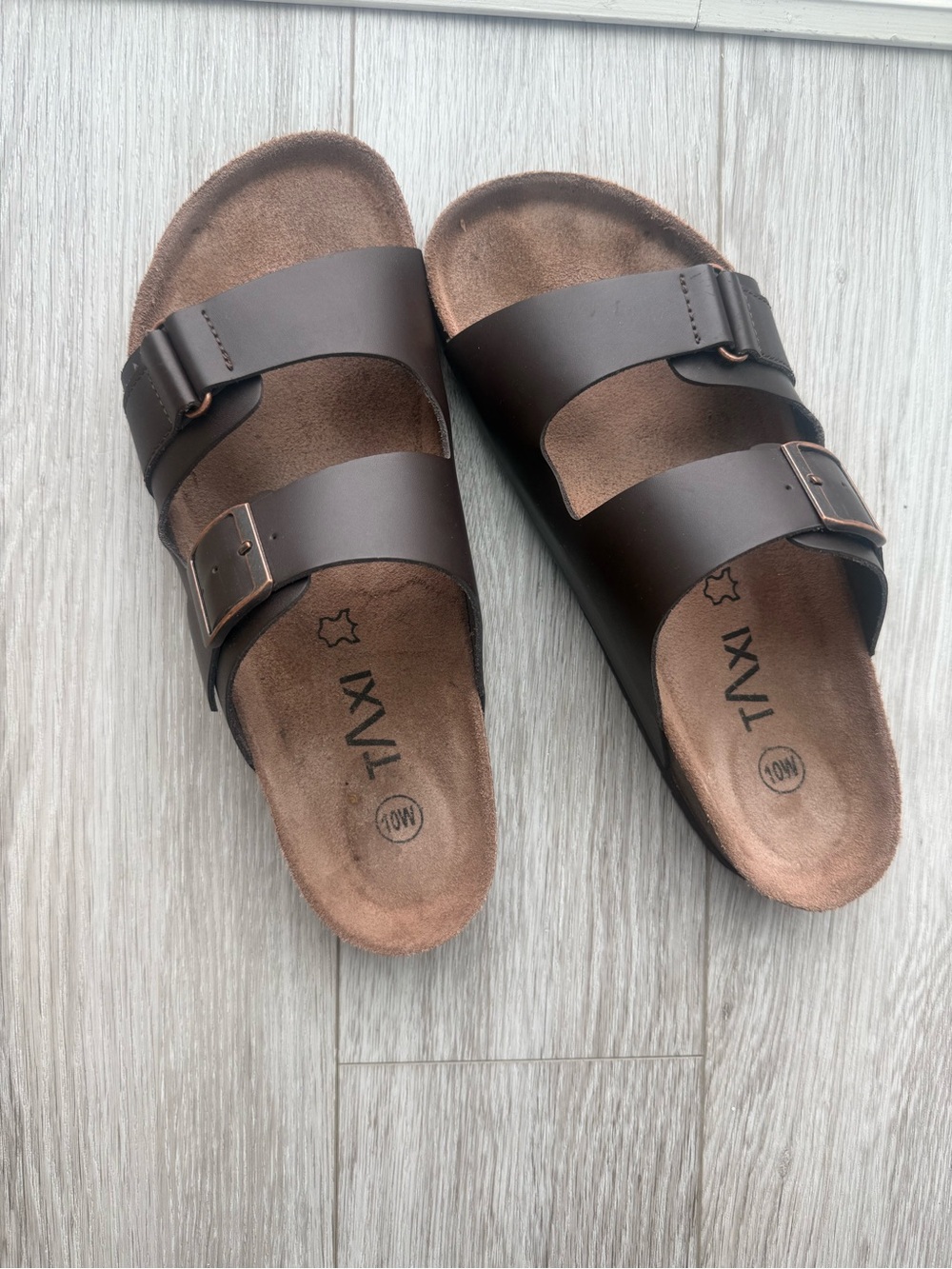 Taxi Men’s 10W Leather Sandals